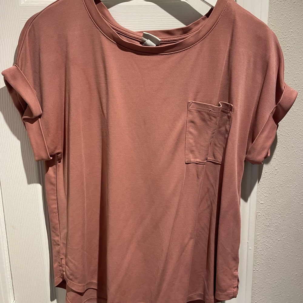 Cuffed top